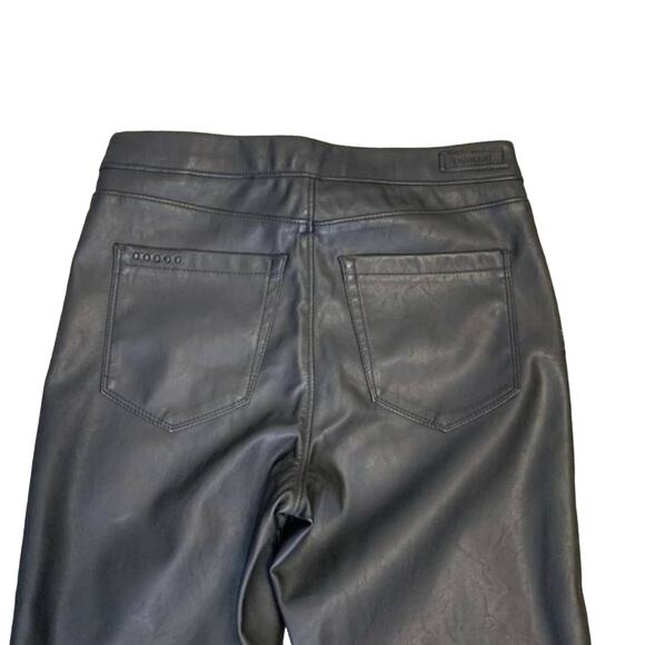 BLANKNYC Vegan Leather Bike shorts Stretch black Sz 26 banded waist flat front - Picture 6 of 15